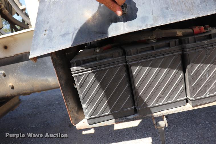 image for item DQ9315 1995 Ford LT8000 ready mix truck