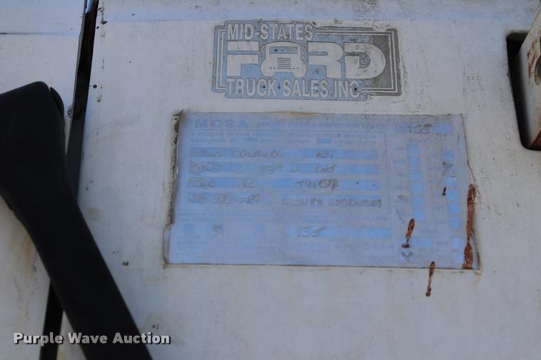 image for item DQ9315 1995 Ford LT8000 ready mix truck