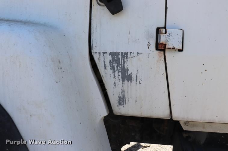 image for item DQ9315 1995 Ford LT8000 ready mix truck