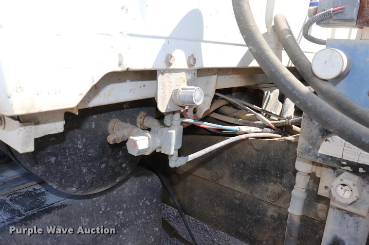 image for item DQ9315 1995 Ford LT8000 ready mix truck