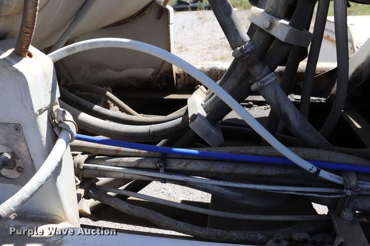 image for item DQ9315 1995 Ford LT8000 ready mix truck