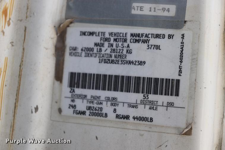 image for item DQ9315 1995 Ford LT8000 ready mix truck