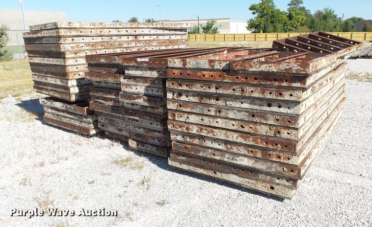 image for item DS9719 Approximately 50 concrete forms