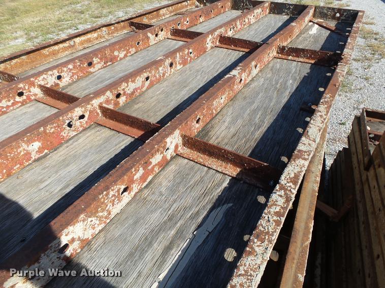 image for item DS9719 Approximately 50 concrete forms