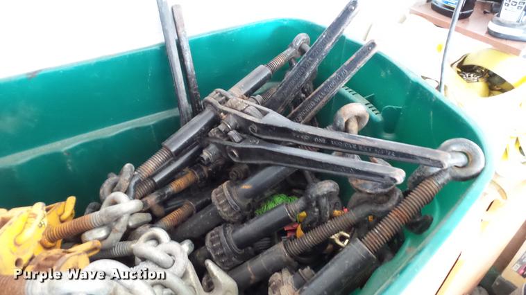 image for item DT9090 Chains and binders