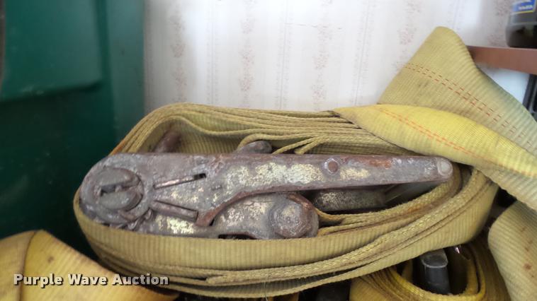 image for item DT9090 Chains and binders