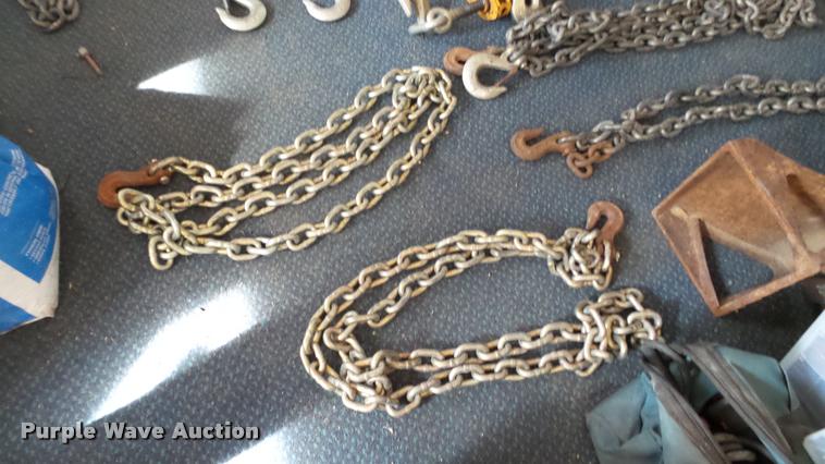 image for item DT9090 Chains and binders