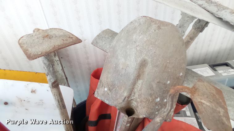 image for item DT9091 Hand tools