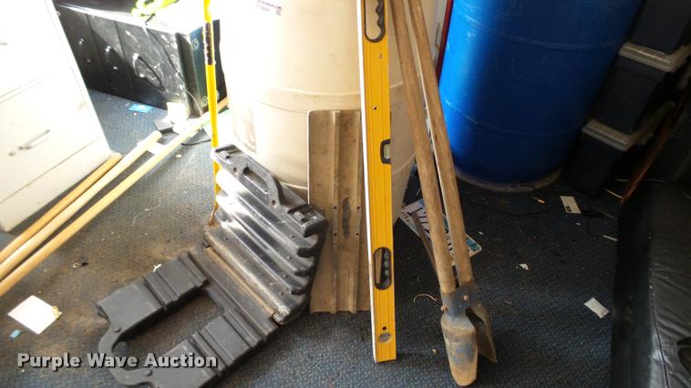 image for item DT9091 Hand tools