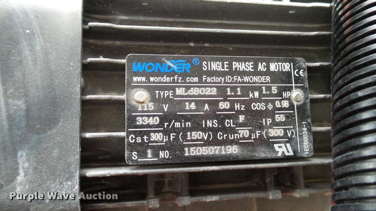 image for item DT9092 Husqvarna MS360 wet/dry tile saw