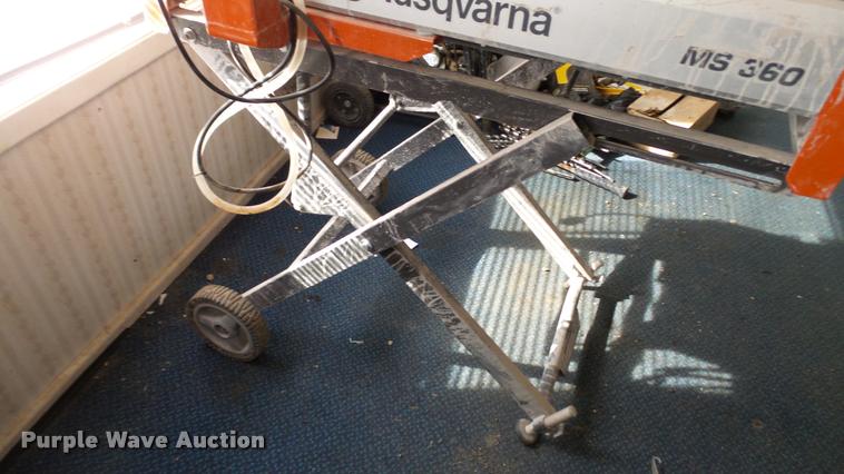 image for item DT9092 Husqvarna MS360 wet/dry tile saw