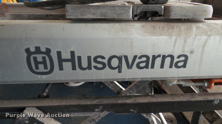 image for item DT9092 Husqvarna MS360 wet/dry tile saw