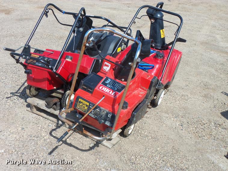 image for item DT9095 (4) snow blowers
