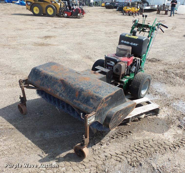 image for item DT9096 Ransomes 930310 sweeper