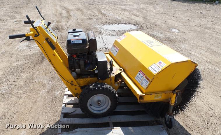 image for item DT9097 MB sweeper