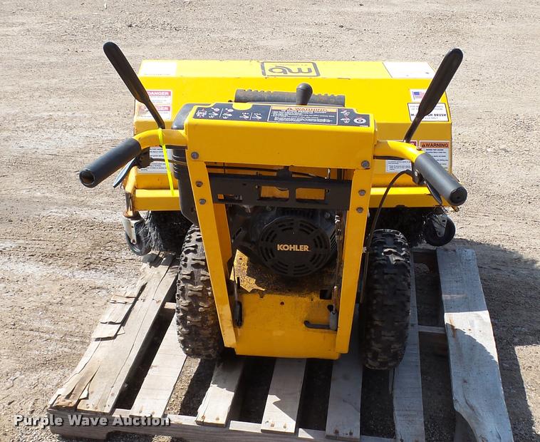 image for item DT9097 MB sweeper