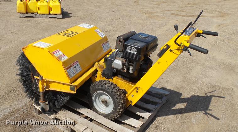 image for item DT9097 MB sweeper