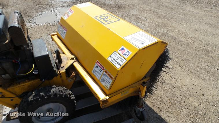 image for item DT9097 MB sweeper