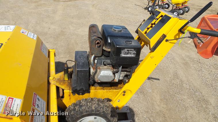 image for item DT9097 MB sweeper