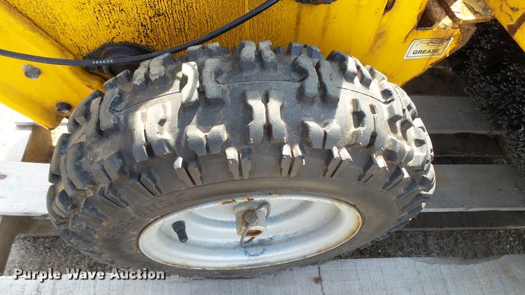 image for item DT9097 MB sweeper