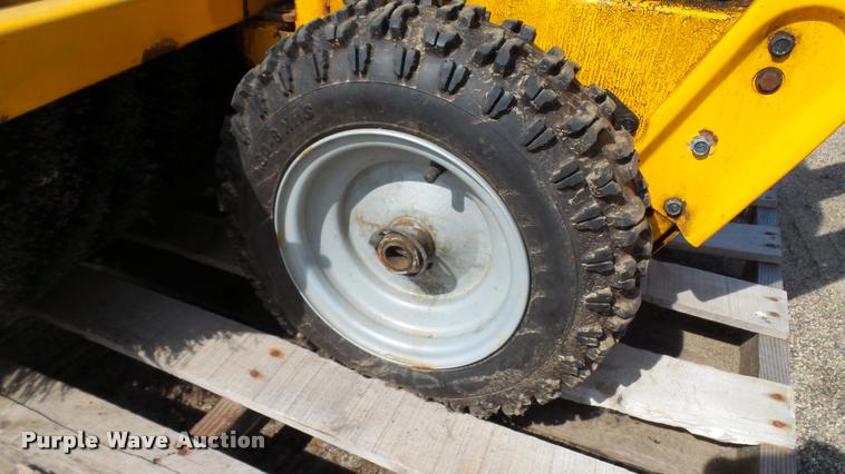 image for item DT9097 MB sweeper