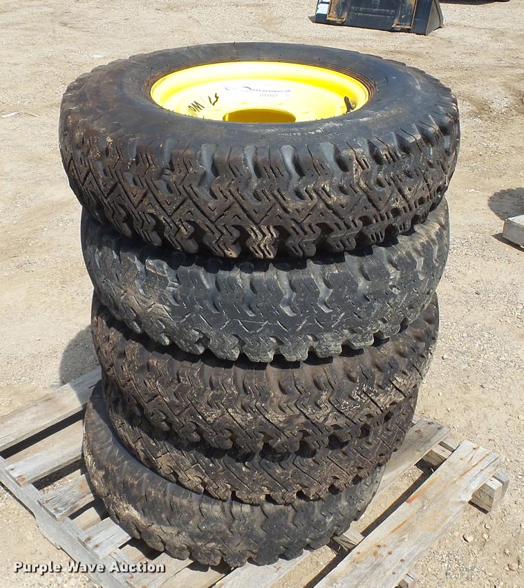 image for item DT9101 (5) Wolf Paws 7.50-16LT skid steer tires