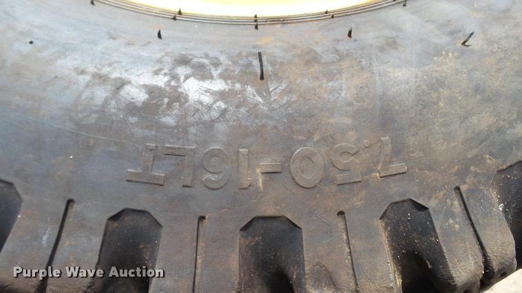 image for item DT9101 (5) Wolf Paws 7.50-16LT skid steer tires