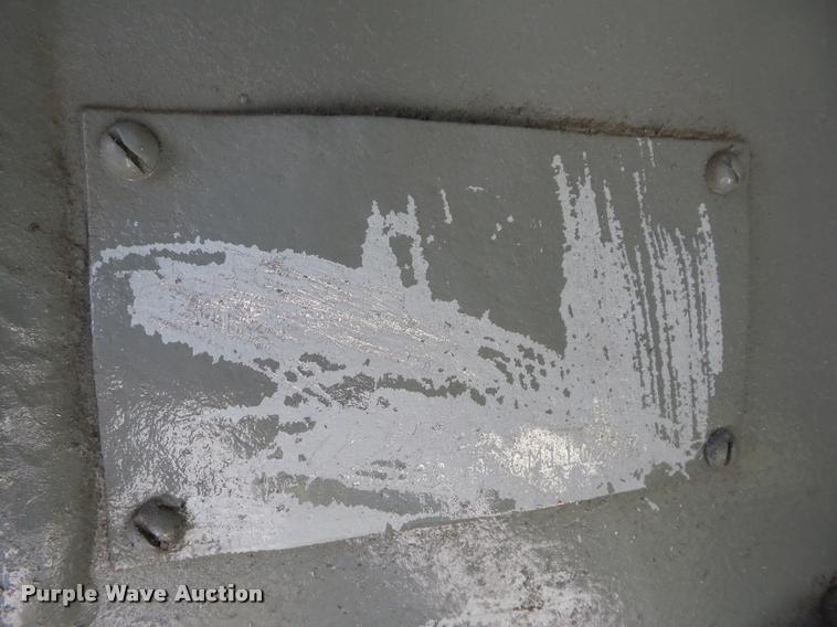 image for item J8594 1982 Clement end dump trailer