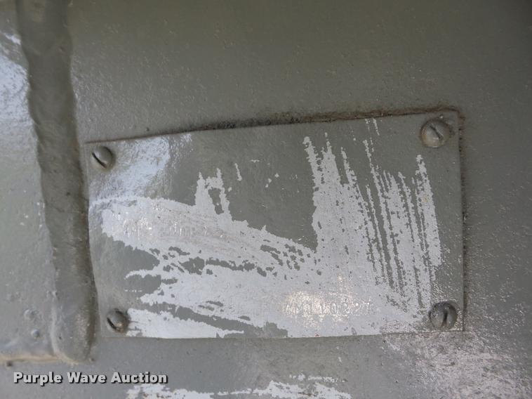 image for item J8594 1982 Clement end dump trailer