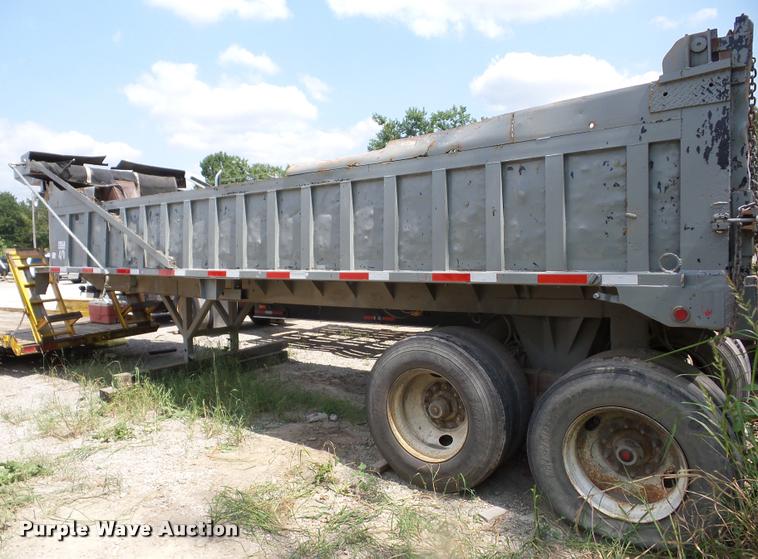 image for item J8598 1975 Lufkin end dump trailer