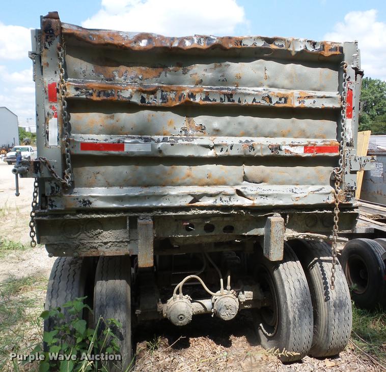 image for item J8598 1975 Lufkin end dump trailer