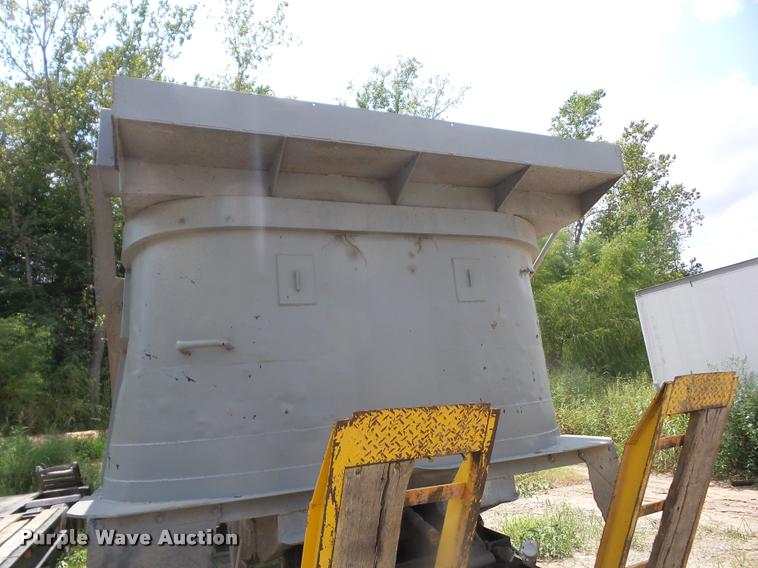 image for item J8598 1975 Lufkin end dump trailer