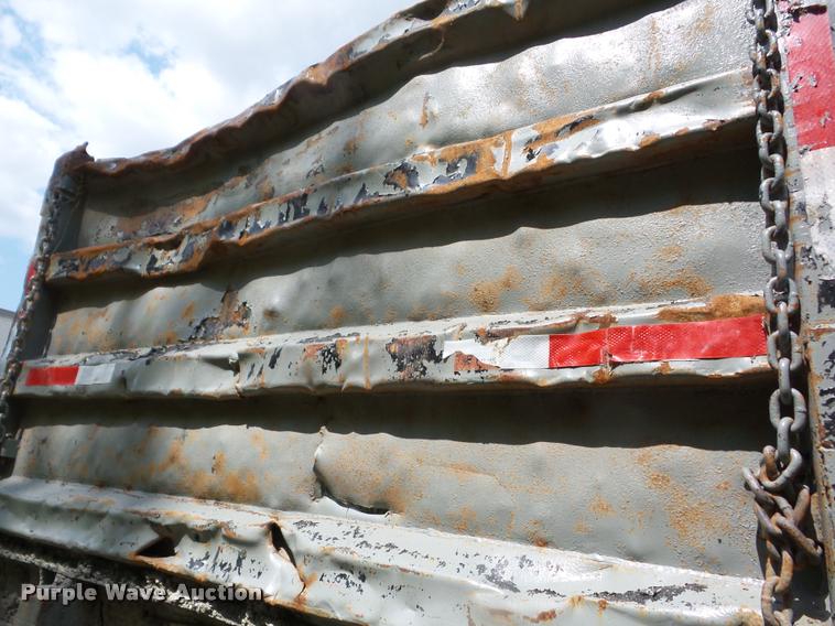 image for item J8598 1975 Lufkin end dump trailer