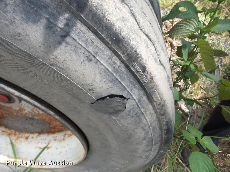 image for item J8598 1975 Lufkin end dump trailer