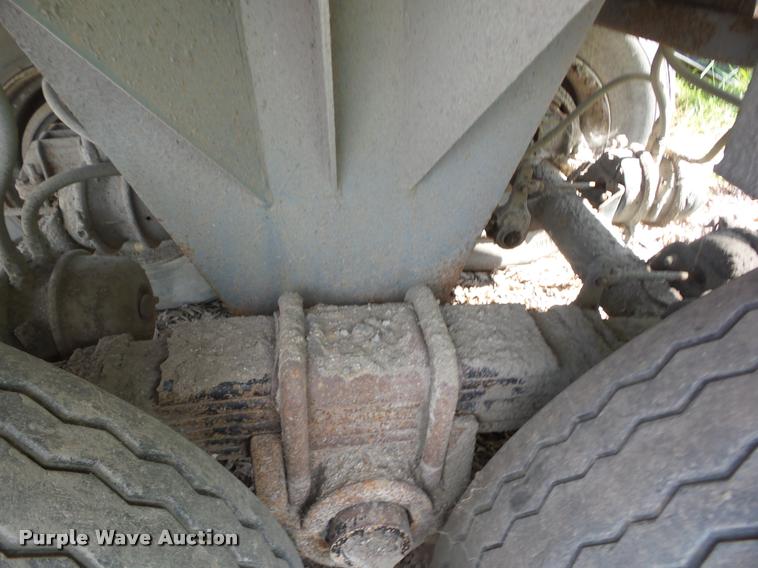 image for item J8598 1975 Lufkin end dump trailer