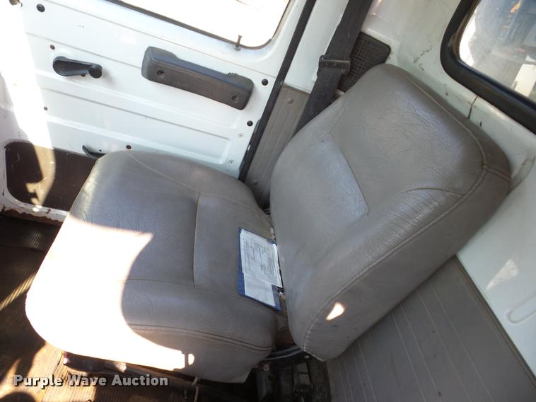 image for item J8603 2000 International 2554 dump truck