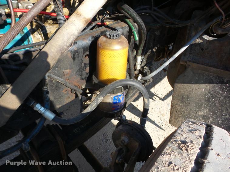 image for item J8603 2000 International 2554 dump truck