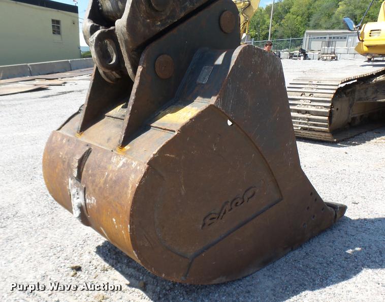 image for item K1781 2003 Komatsu PC400LC-6 excavator