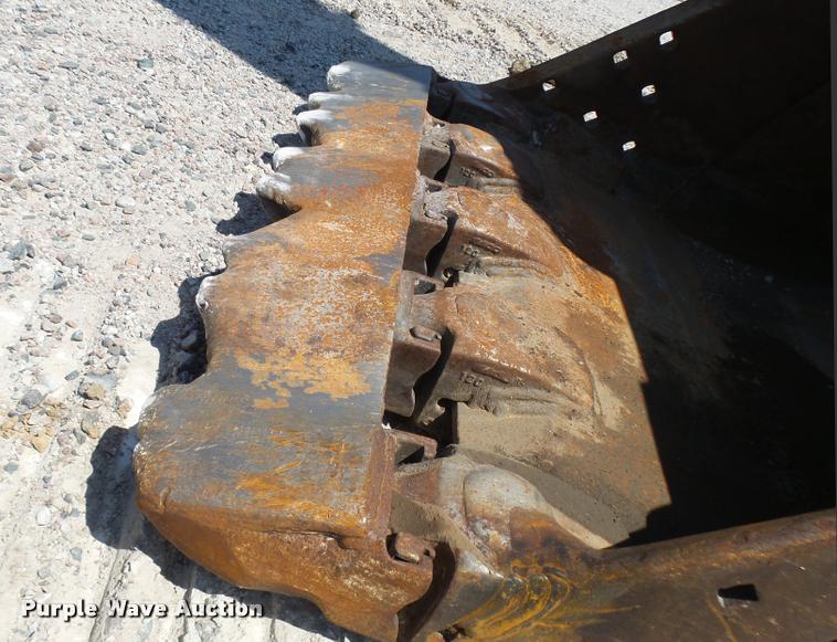 image for item K1781 2003 Komatsu PC400LC-6 excavator