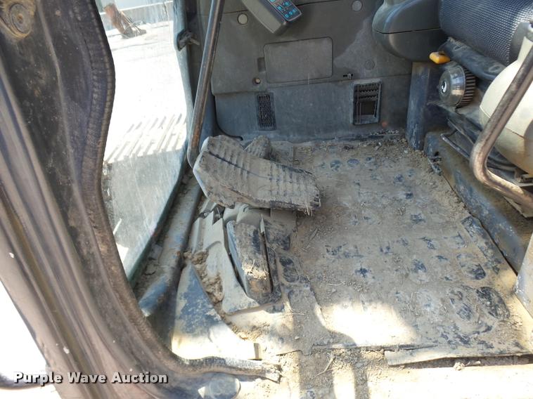 image for item K1781 2003 Komatsu PC400LC-6 excavator