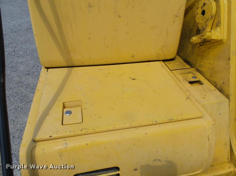 image for item K1781 2003 Komatsu PC400LC-6 excavator