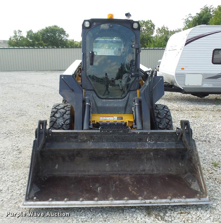 image for item K1791 2012 John Deere 326D skid steer