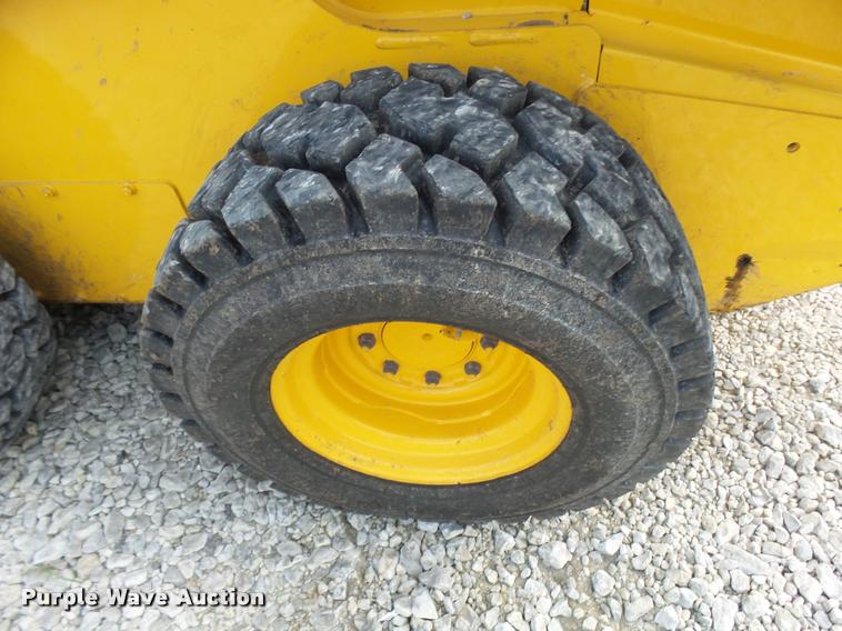 image for item K1791 2012 John Deere 326D skid steer