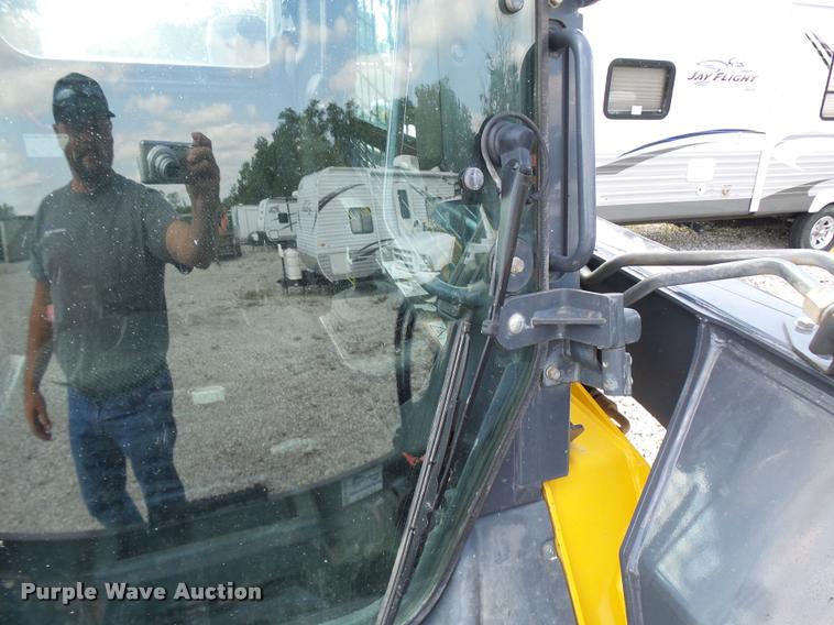 image for item K1791 2012 John Deere 326D skid steer