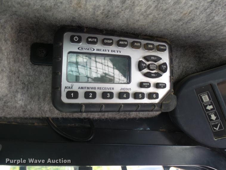 image for item K1791 2012 John Deere 326D skid steer