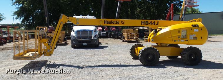 image for item K1836 2003 Haulotte HB44J boom lift