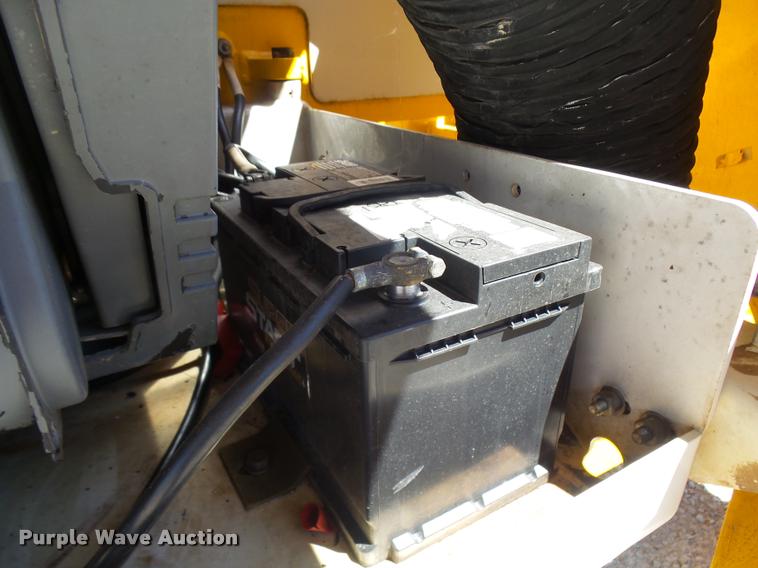 image for item K1836 2003 Haulotte HB44J boom lift