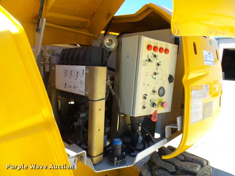image for item K1836 2003 Haulotte HB44J boom lift