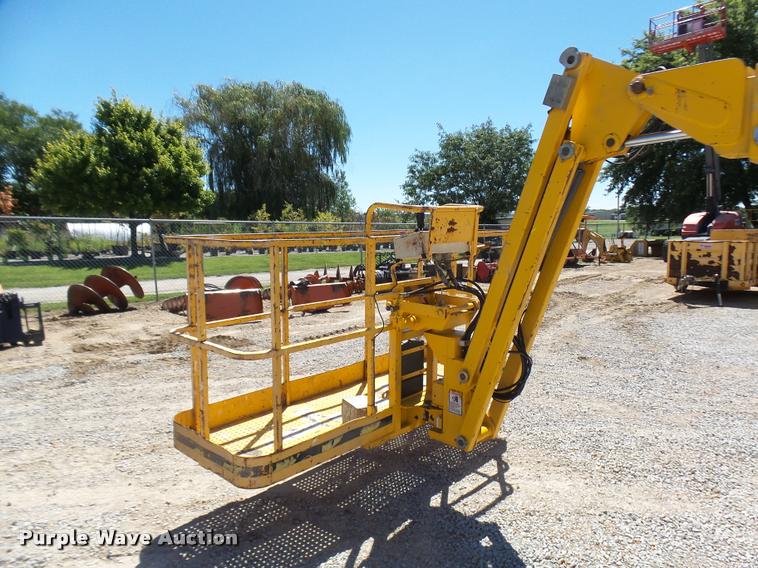 image for item K1836 2003 Haulotte HB44J boom lift