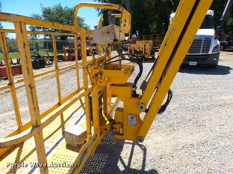 image for item K1836 2003 Haulotte HB44J boom lift